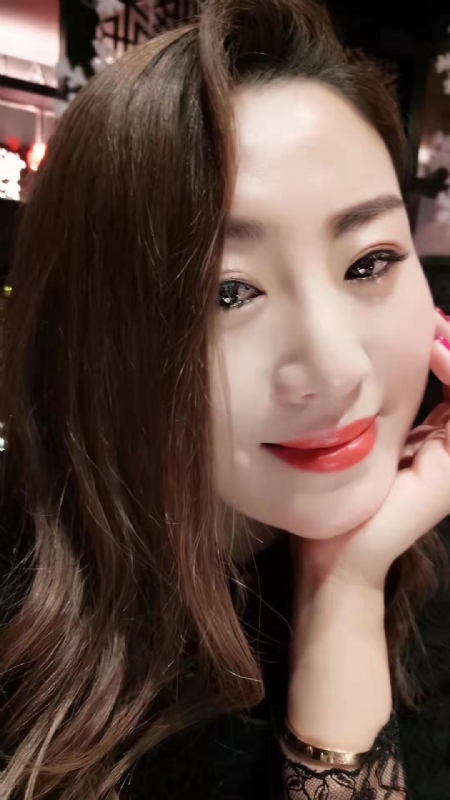 朴凡的第一张照片--澳门残疾人相亲网